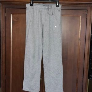 Nike therma-fit sweatpants